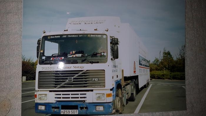 Volvo F10 artic in its working days France